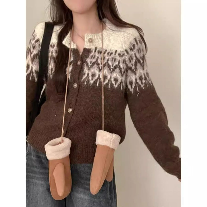 Retro Fel Island Thick Sweater